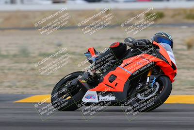 media/Jan-14-2023-SoCal Trackdays (Sat) [[497694156f]]/Turn 4 Set 2 (1030am)/